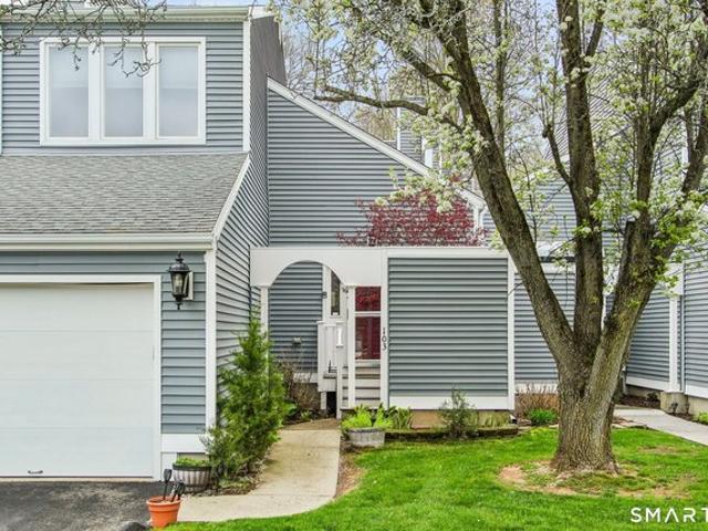 Townhouse for sale in North Branford, Connecticut