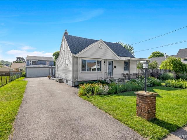 House for sale in Village of Sloan, Town of Cheektowaga