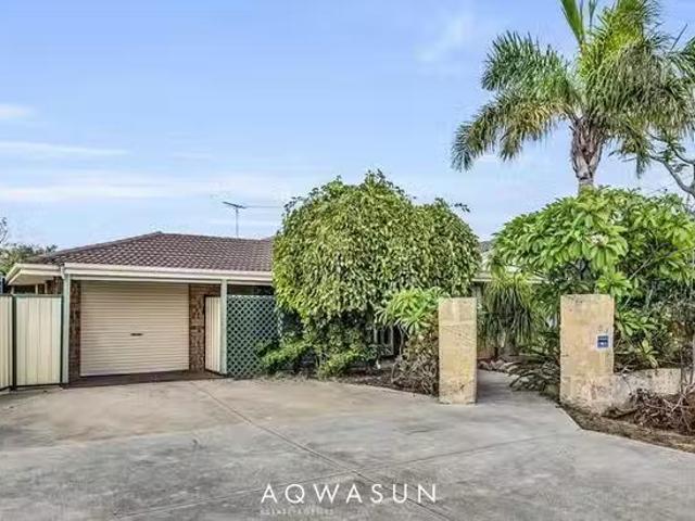 House for rent in Golden Bay