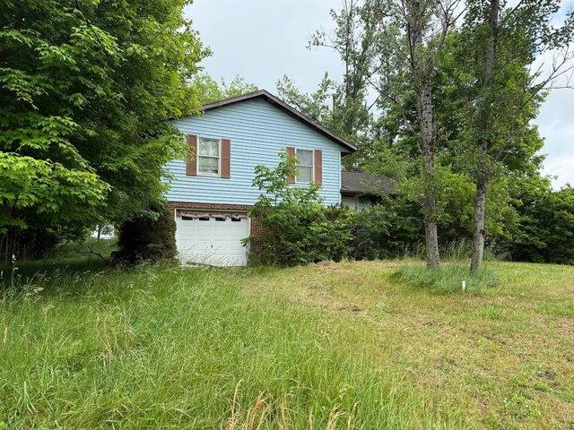 House for sale in Canvas, West Virginia