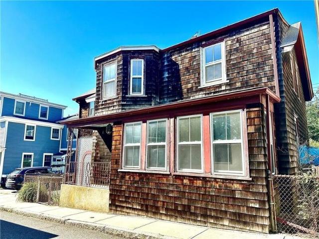 House for rent in Newport