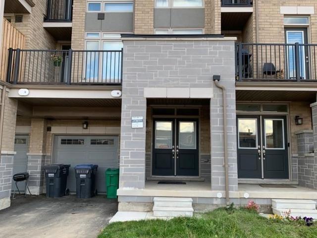 Townhouse for rent in Woburn, Ontario