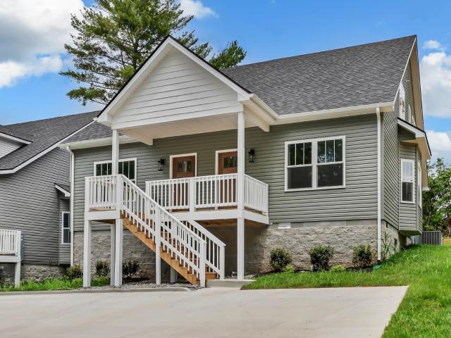 House for sale in Hadley Hills, Clarksville