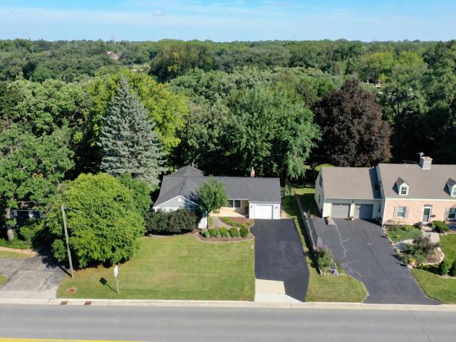 House for sale in Mchenry, Illinois