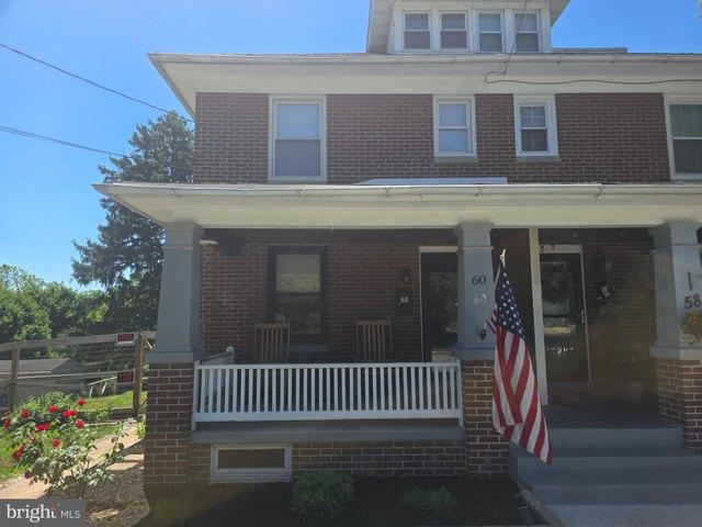 Townhouse for sale in Spring Grove, Pennsylvania