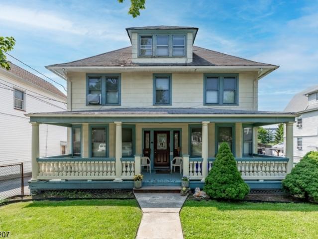 House for sale in Bloomfield