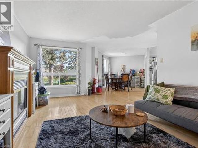 Townhouse for sale in Kitchener, Ontario