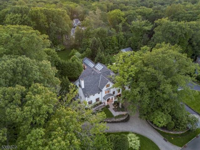 House for sale in Summit, New Jersey