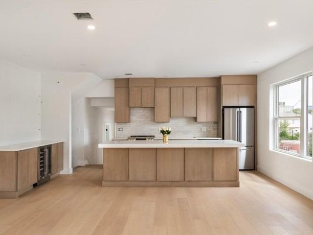 Condo for sale in Somerville, Massachusetts