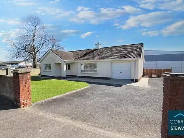 House for sale in Victoria Bridge
