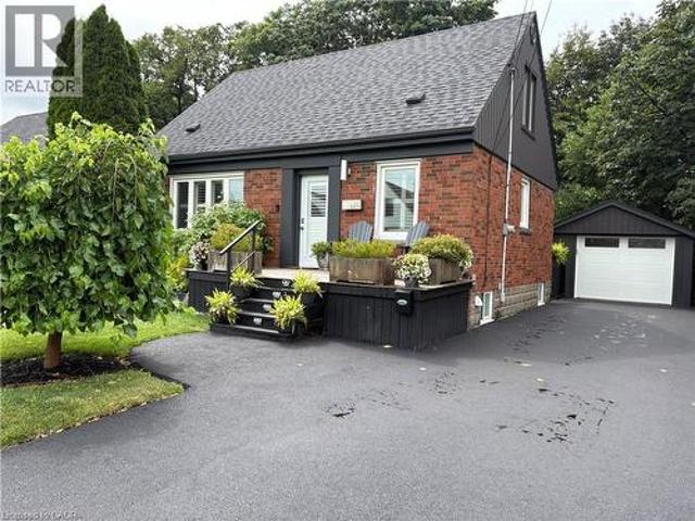 House for sale in Ancaster, Ontario