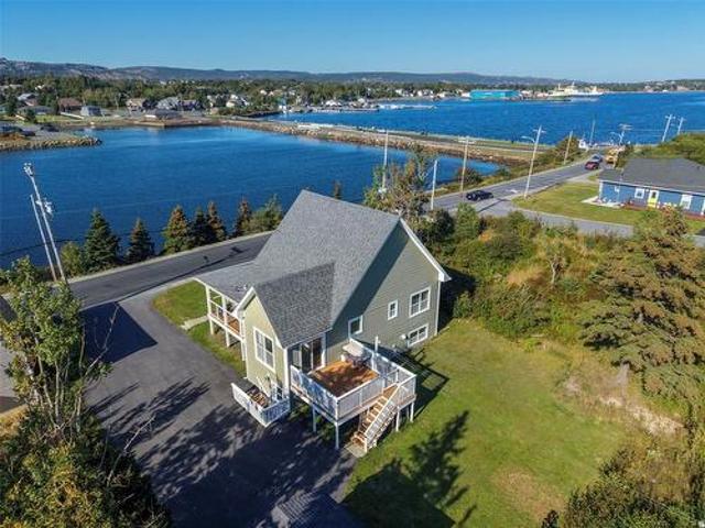 House for sale in Bay Roberts, Newfoundland