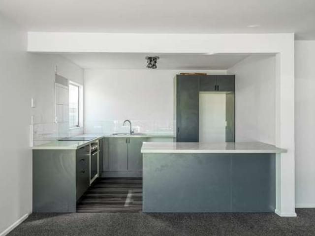 Townhouse for sale in Heathcote, Canterbury
