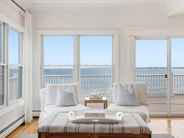 House for sale in Hull, Massachusetts