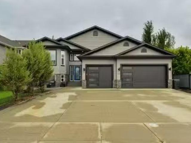 House for sale in Spruce Grove, Alberta