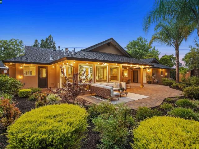 House for sale in Pleasant Hill, California