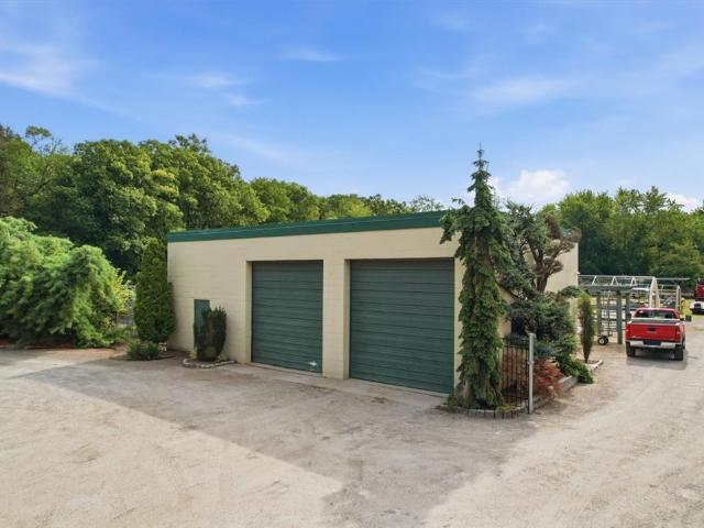 Commercial for sale in Pontiac, Warwick