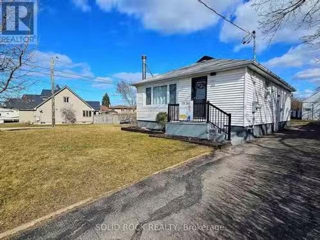 House for sale in Ancaster, Ontario