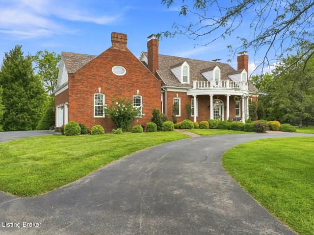 House for sale in Simpsonville, Kentucky