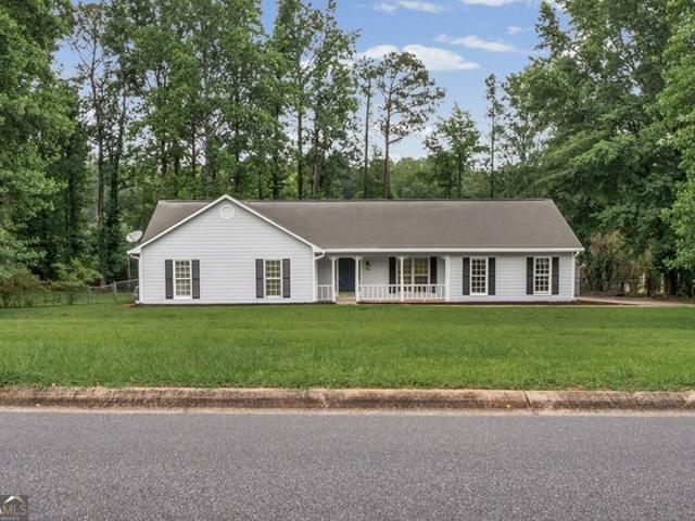 House for sale in Sharpsburg, Georgia