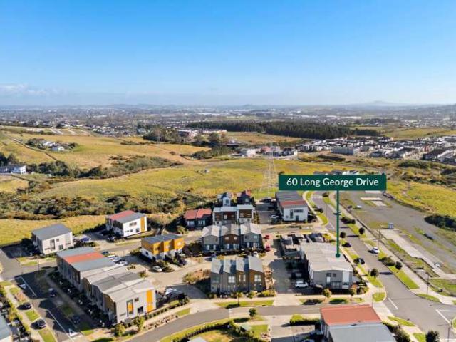Townhouse for sale in Howick, Oroua County