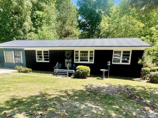 House for sale in Cherokee, Alabama