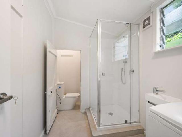 House for sale in Brooklyn, Wellington