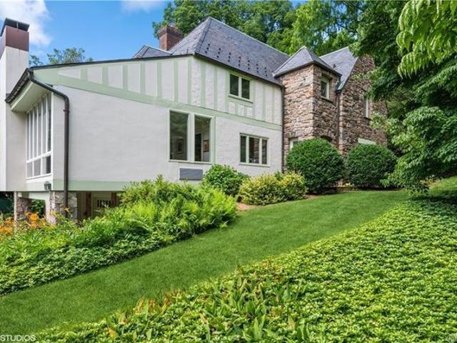 House for rent in Scarsdale, New York
