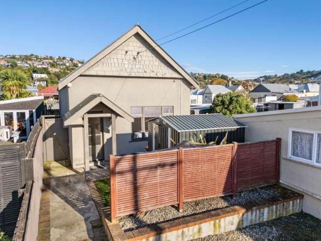House for sale in Otakou