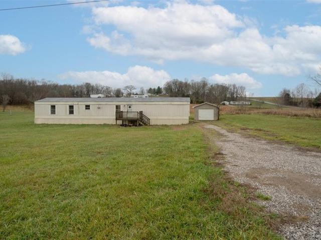 House for sale in Oakland, Kentucky