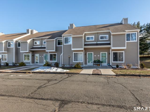 Townhouse for rent in Vernon Rockville, Connecticut