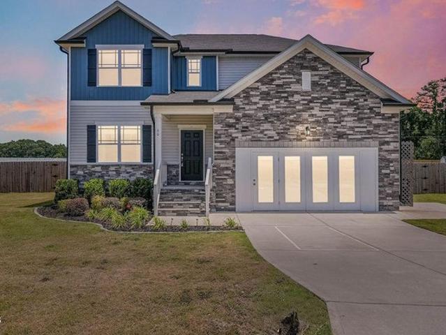 House for sale in Four Oaks, North Carolina