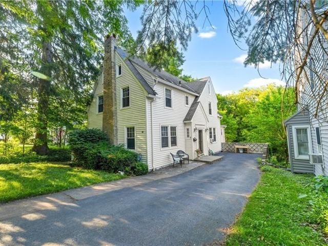 House for sale in Oneida, New York
