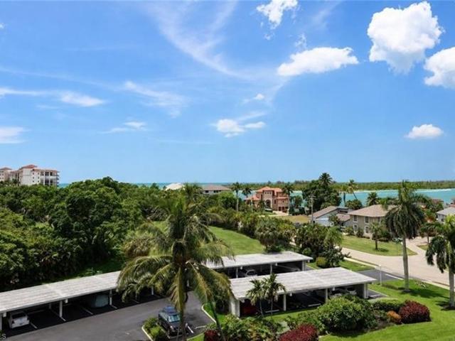 Condo for sale in Naples, Collier County