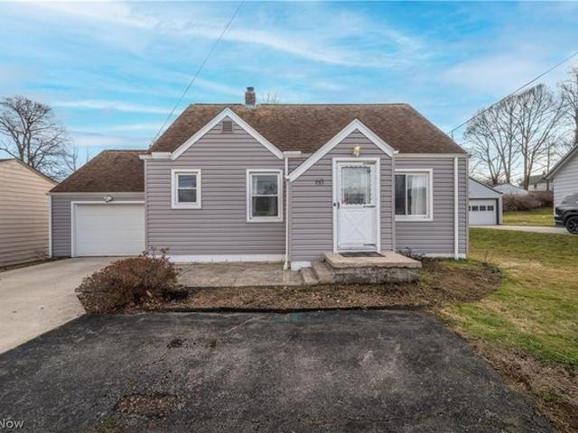 House for sale in Struthers, Ohio