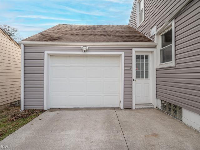House for sale in Struthers, Ohio