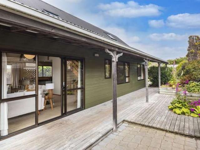 House for rent in Chaslands, Canterbury