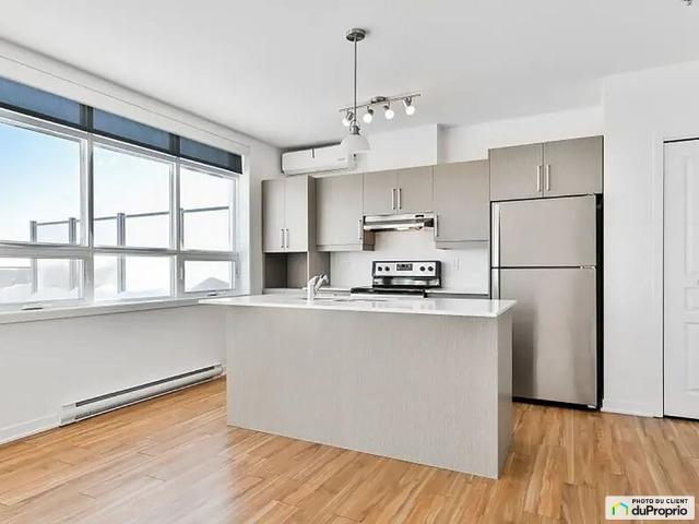 Apartment for rent in Saint-Lambert, Montérégie