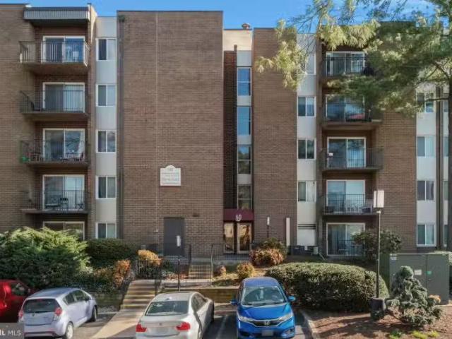 Condo for sale in Alexandria