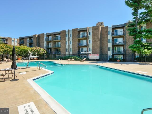 Condo for sale in Virginia