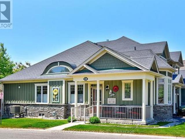 Townhouse for sale in Wasaga Beach, Ontario