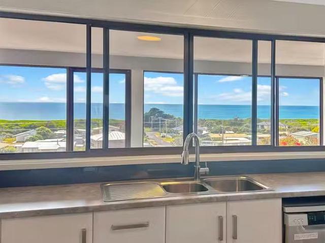 House for rent in Scamander, Tasmania