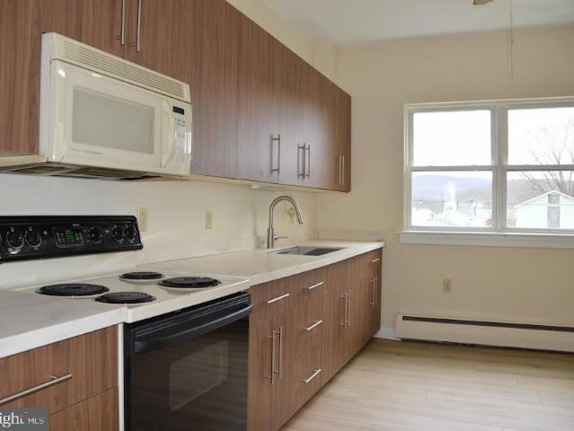 Townhouse for sale in Cressona, Pennsylvania