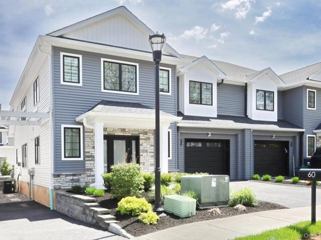 Condo for sale in Rockland, New York