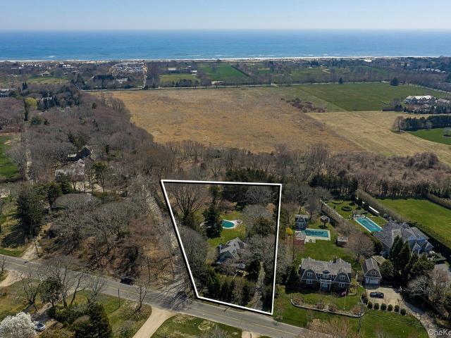 House for sale in Wainscott, New York