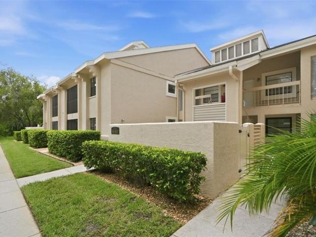 Condo for sale in Oldsmar, Florida