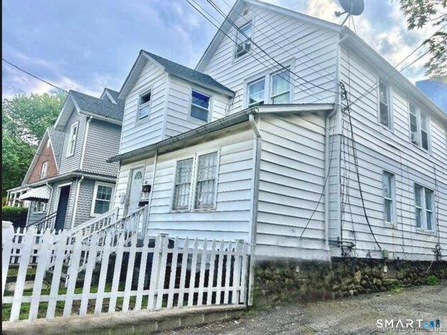 House for sale in Cos Cob, Connecticut