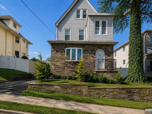 House for sale in Hudson, New Jersey
