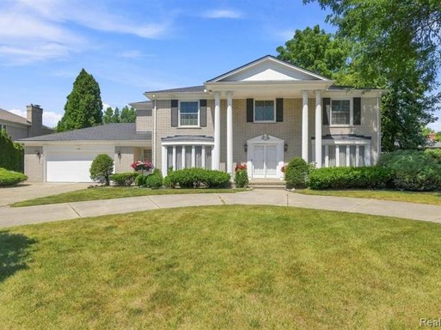 House for sale in Grosse Pointe, Michigan