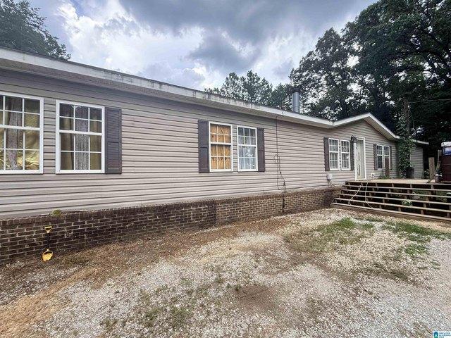 House for sale in Columbiana, Alabama